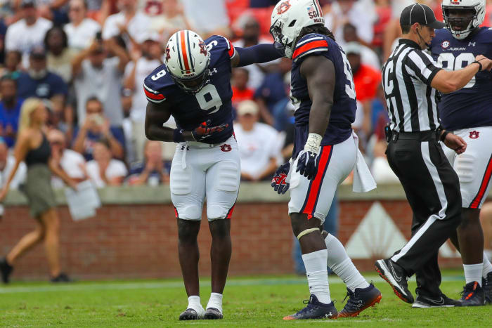 Eugene Asante vs UMass - Eric Starling/Auburn Daily